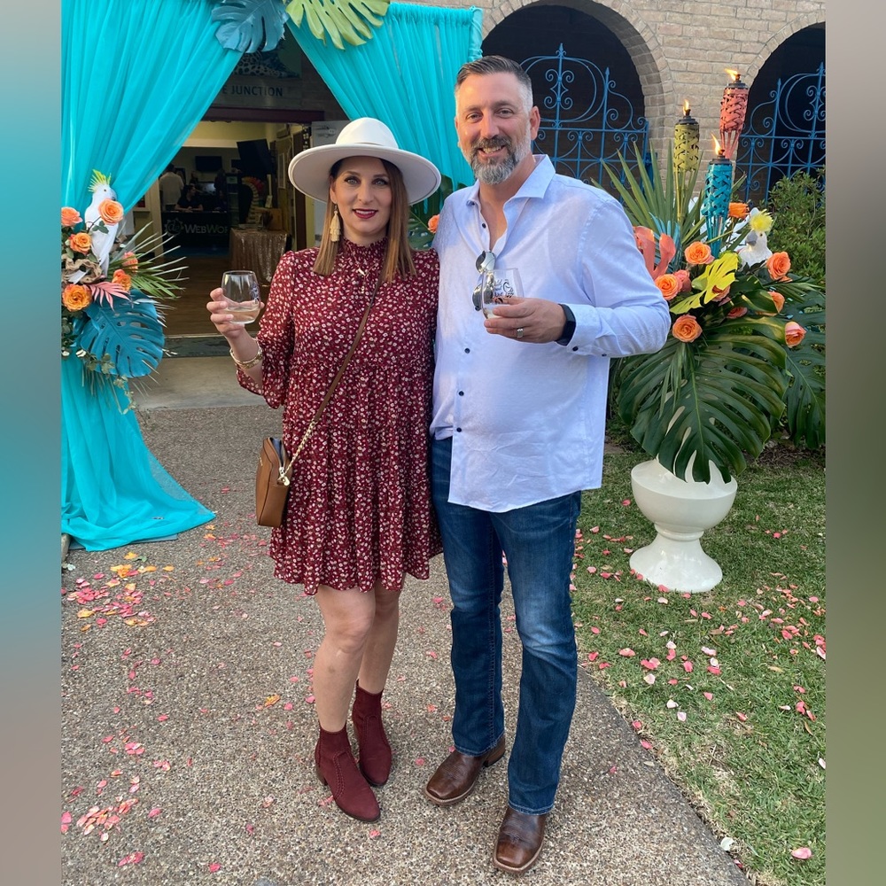 Meet your Posher, Violeta